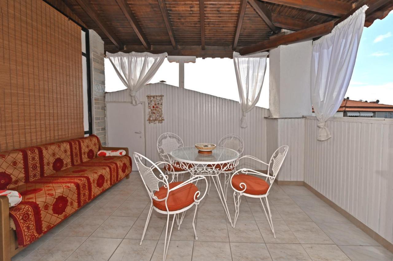 Dionisos Palms Apartments パラリア・ディオニショウ エクステリア 写真