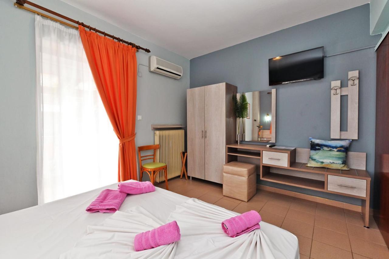 Dionisos Palms Apartments パラリア・ディオニショウ エクステリア 写真
