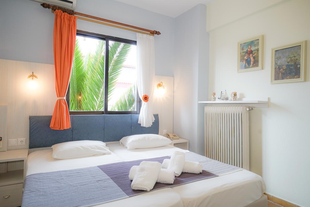 Dionisos Palms Apartments パラリア・ディオニショウ エクステリア 写真