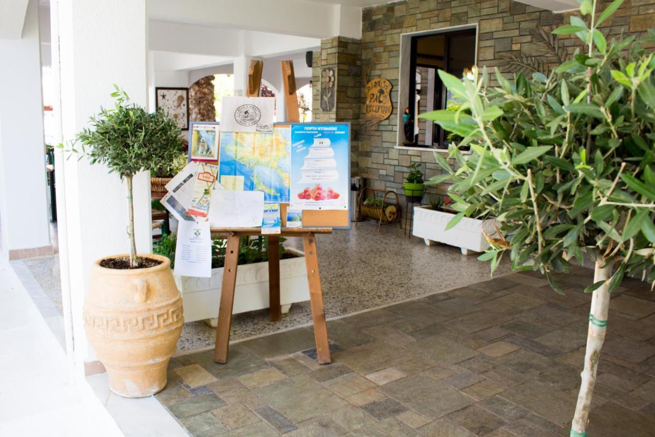 Dionisos Palms Apartments パラリア・ディオニショウ エクステリア 写真